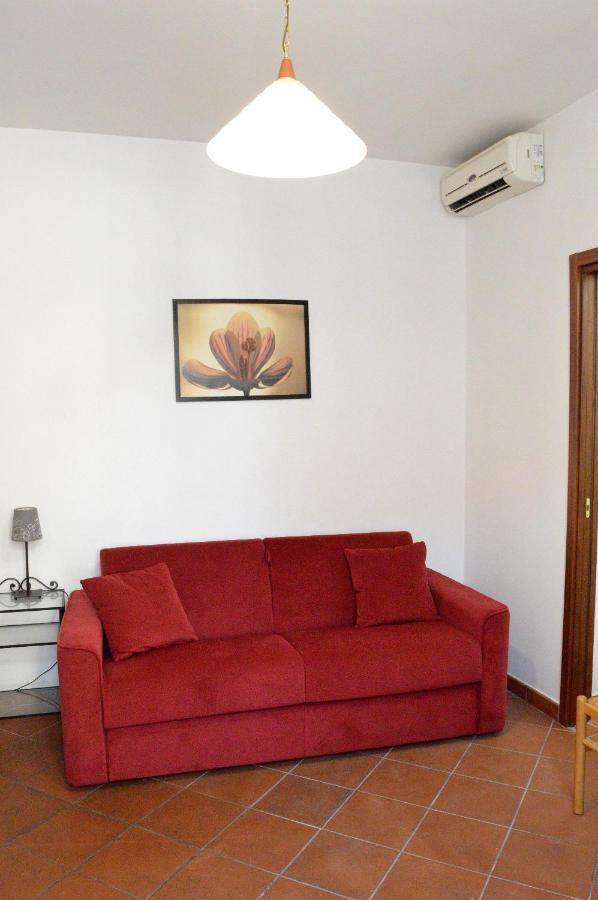 Casa Vacanze Little Queen โรม ภายนอก รูปภาพ